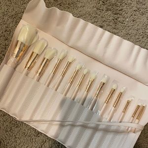 Colourpop ultimate brush set